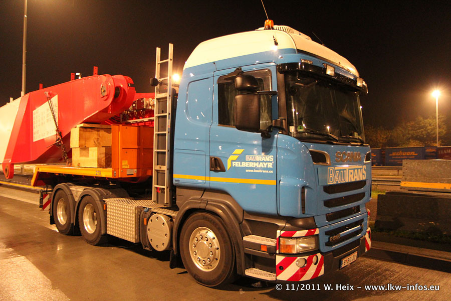 Scania-R-II-560-8832-Bautrans-021111-05.jpg