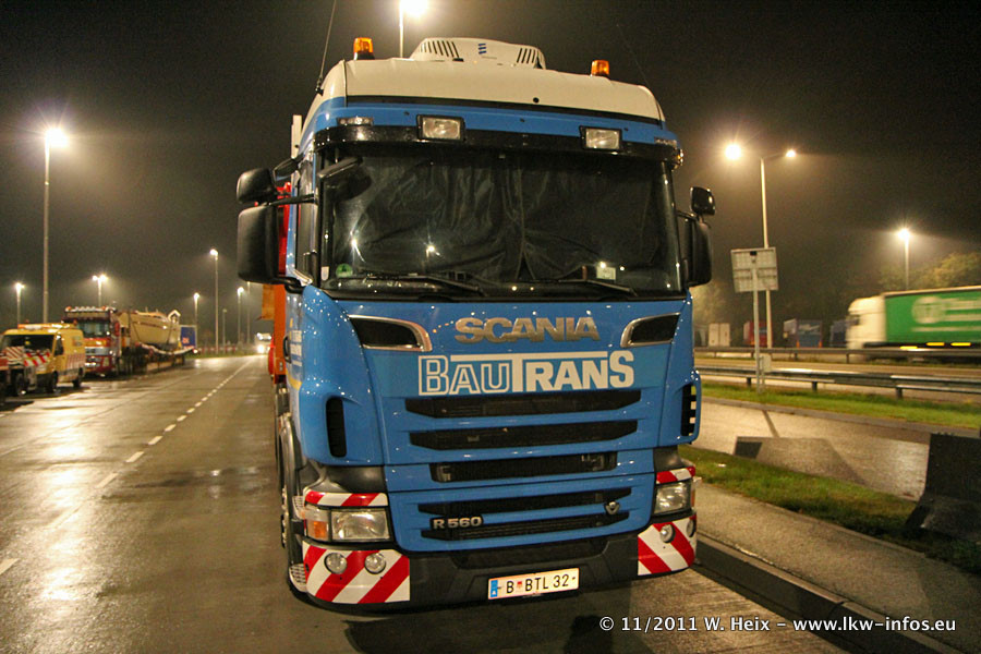 Scania-R-II-560-8832-Bautrans-021111-09.jpg