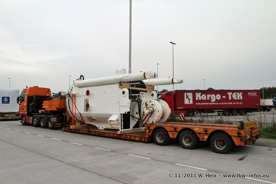 MAN-TGX-41540-Bautrans-031111-21.jpg