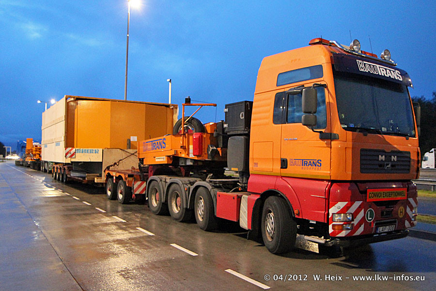 MAN-TGA-41530-HUN-Bautrans-190412-02.jpg