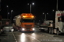 Iveco-Stralis-AS-II-Bautrans-041111-03