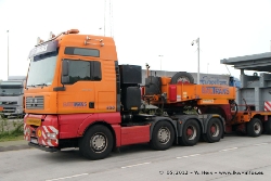 MAN-TGA-41530-HUN-Bautrans-090512-02