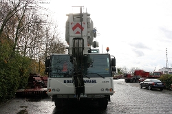 Liebherr-LTM-1100-5-1-Breuer+Wasel-101107-03