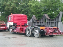 MAN-F2000-Colonia-Schimana-050604-1