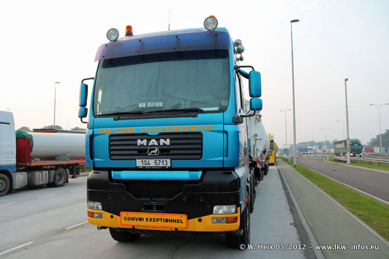 MAN-TGA-26530-Dan-Czech-230512-07.jpg
