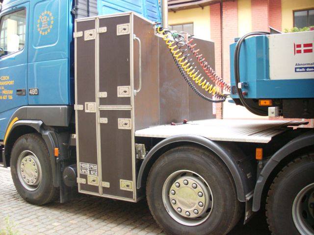 Volvo-FH12-460-Dan-Czech-Vorechovsky-290606-02.jpg - Jaroslav Vorechovsky