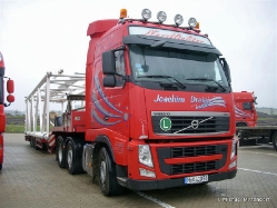 Volvo-FH-II-480-Dreier-Mittendorf-041211-03