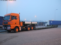 MAN-TGA-XLX-Elefant-180309-01