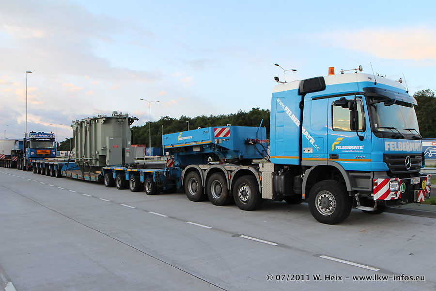 MB-Actros-4160-SLT-8x6-035-Felbermayr-080711-03.jpg