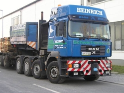 MAN-F2000-Evo-41604-Heinrich-Reck-020405-02