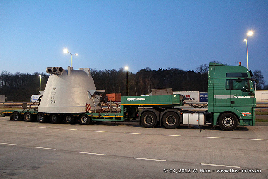 MAN-TGX-33480-Hoevelmann-200312-01.jpg