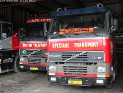 Volvo-FH12-Huys-220607-01