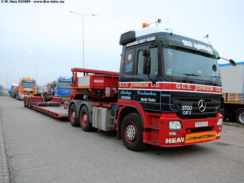 MB-Actros-MP2-V8-GCS-Johnson-260309-01.jpg