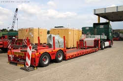 Iveco-EuroStar-Kahl-200906-03