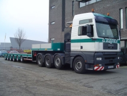 MAN-TGA-XXL-Koepke-PvUrk-130505-08