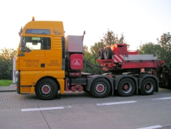 MAN-TGA-41530-XXL-Kronschnabel-Franke-Hensing-291106-02