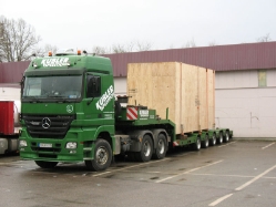 MB-Actros-MP2-2558-Kuebler-Zweigart-270309-01