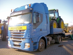 Iveco-Stralis-AS-II-440-S-45-Lampe-Mittendorf-140310-01