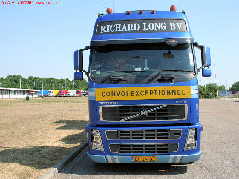 Volvo-FH16-550-Long-040507-02.jpg