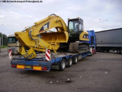 DAF-95-XF-480-Long-Bursch-300806-07