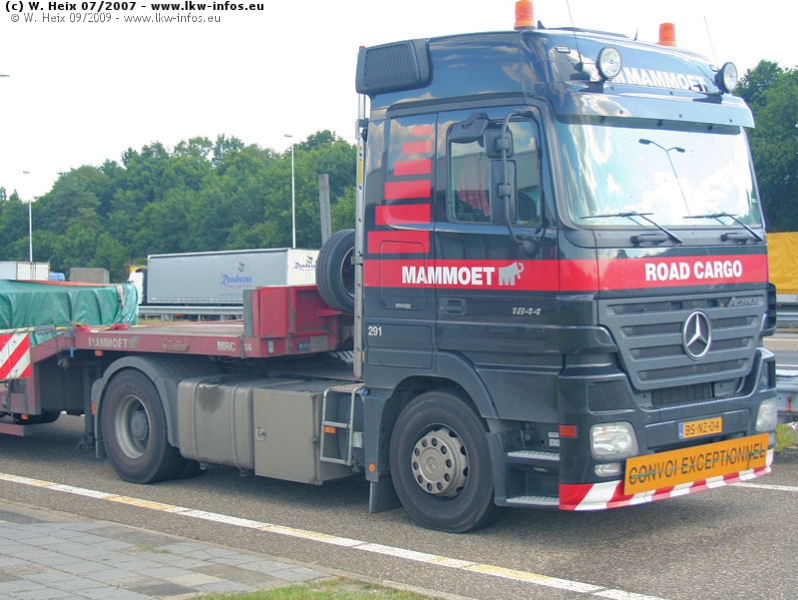 MB-Actros-MP2-1844-Mammoet-180707-02.jpg