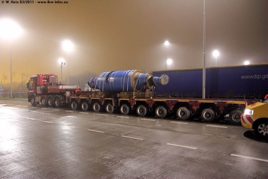MB-Actros-3-4165-SLT-Mammoet-250211-01.jpg