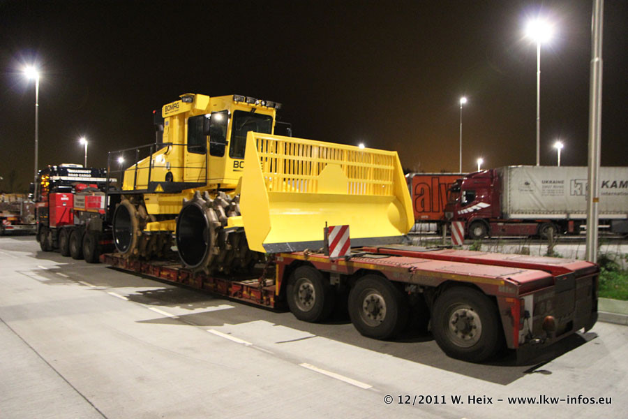 DAF-XF-105510-MRC-121211-03.jpg