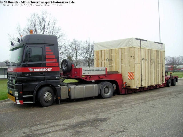 MB-Actros-MP2-1844-Mammoet-Bursch-191206-10.jpg