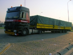 MB-Actros-MP2-1844-Mammoet-Bursch-120407-04