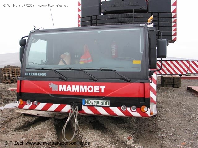 Liebherr-LTM-1500-8-1-Mammoet-Zech-221205-21.jpg - Tony Zech