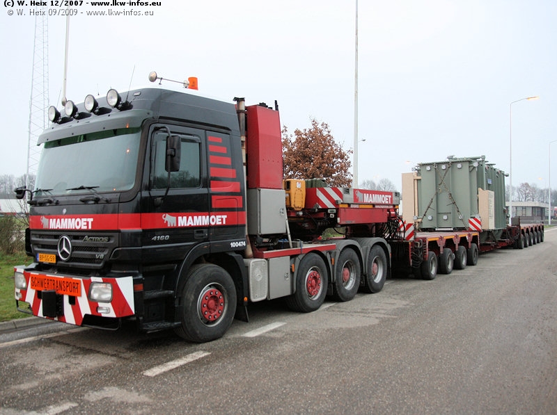 MB-Actros-4160-SLT-Mammoet-131207-07.jpg