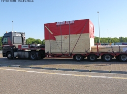 MB-Actros-MP2-1844-Mammoet-090508-02