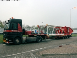 MB-Actros-MP2-1844-Mammoet-250408-01