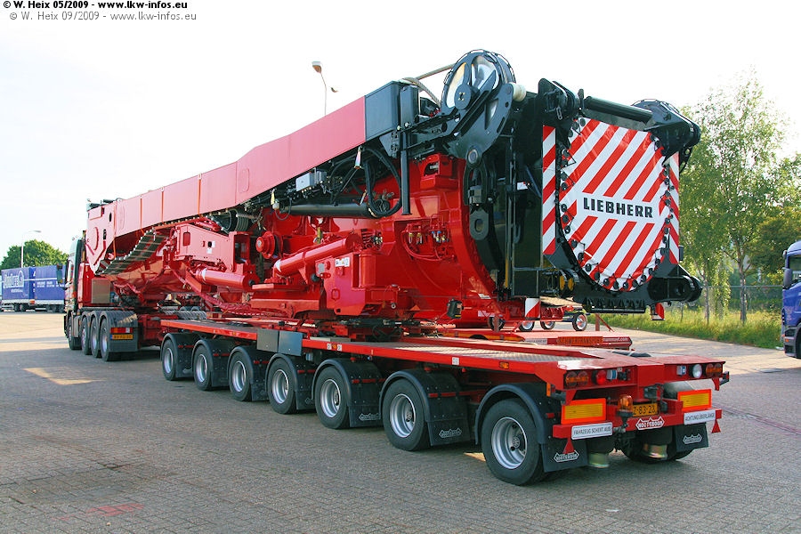MB-Actros-4160-SLT-Mammoet-200509-16.jpg
