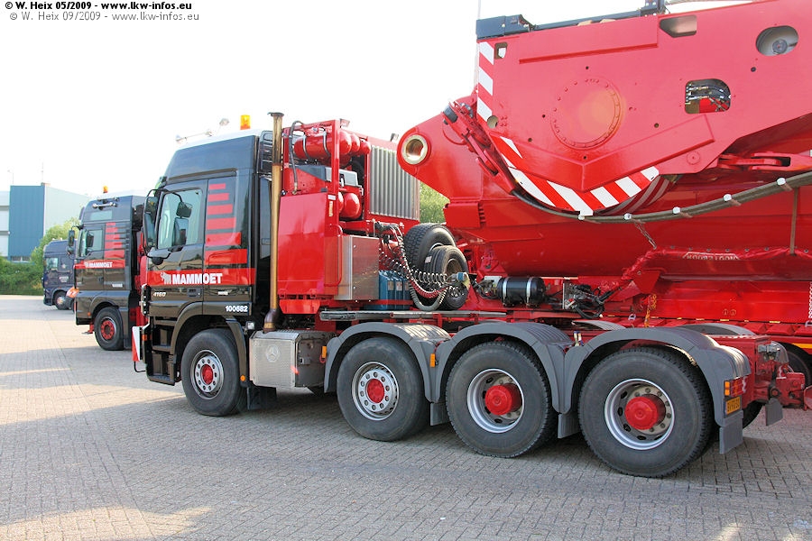 MB-Actros-4160-SLT-Mammoet-200509-18.jpg