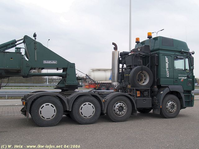 MAN-F2000-Evo-41464-Mayer-110406-05.jpg