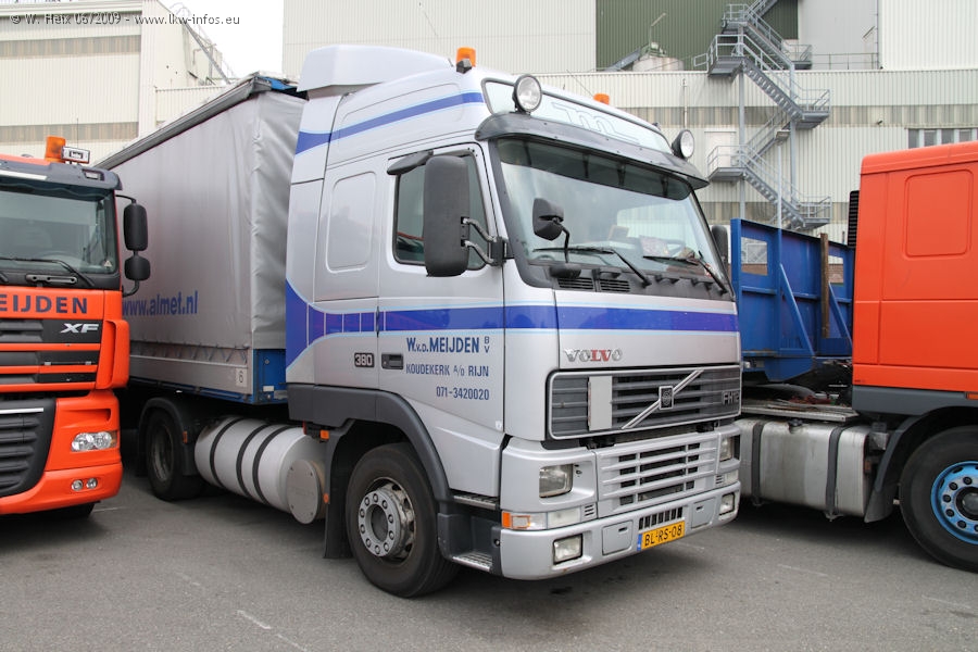Volvo-FH12-380-vdMeijden-270609-01.jpg