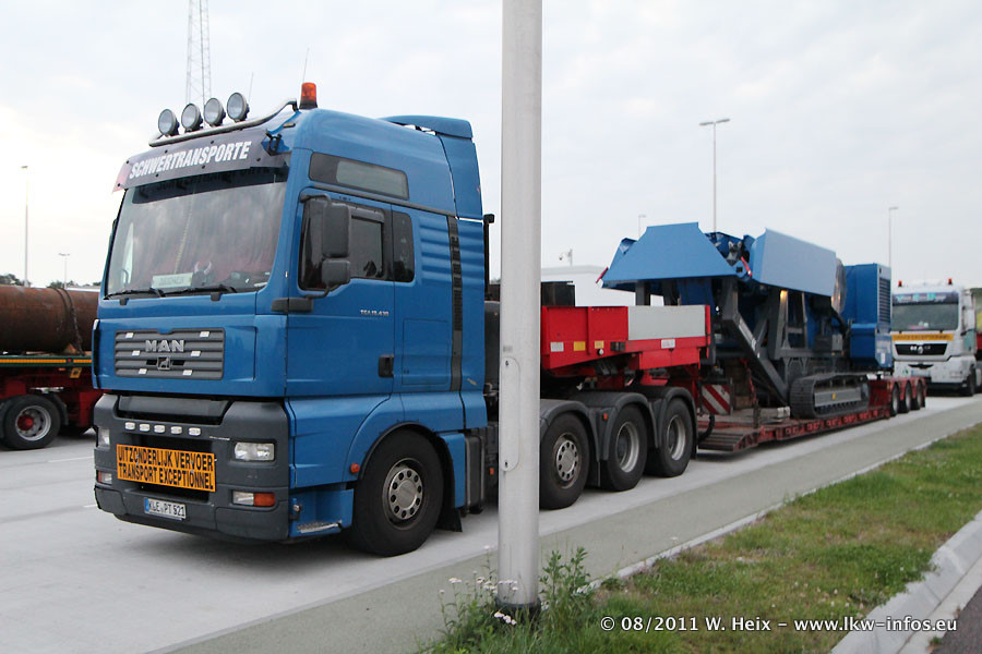 MAN-TGA-41530-Peters-180811-04.jpg
