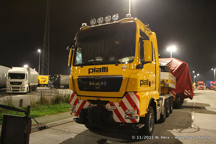MAN-TGX-41680-8x6-Piatti-291111-10.jpg
