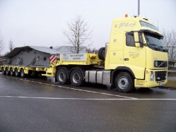 Volvo-FH16-560-Ploj-Dirwimmer-050409-03