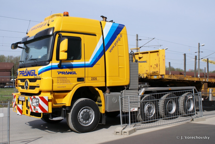 MB-Actros-3-4165-SLT-Prangl-Vorechovsky-020511-03.JPG - SONY DSC                     