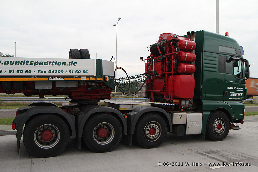 MAN-TGX-41680-Pundt-160611-02.jpg