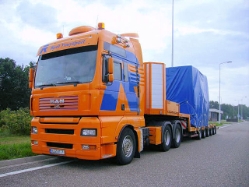 MAN-TGA-Redl-Bursch-160806-05