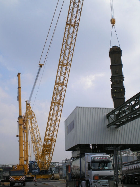 Demag-CC-2800-1-Sarens-Badzong-100407-22-H.jpg - Malte Badzong