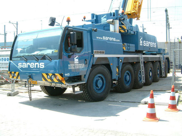 Liebherr-LTM-1100-5-2-Sarens-vMelzen-221006-01.jpg - Henk van Melzen