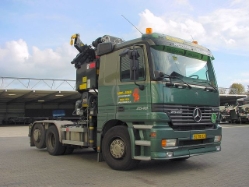 MB-Actros-2540-vdScheur-PvUrk-110505-04