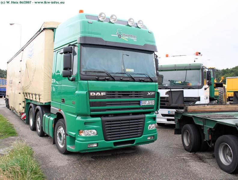 DAF-XF-95530-Schwandner-040707-08.jpg