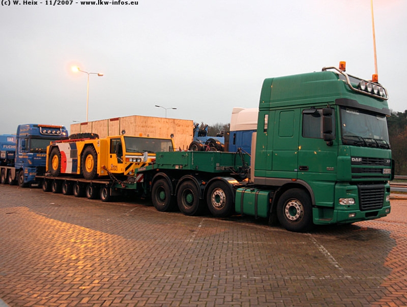 DAF-XF-95530-Schwandner-281107-10.jpg
