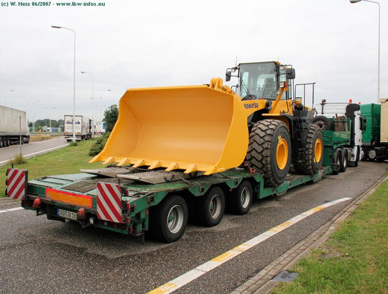 MB-Actros-MP2-2654-Schwandner-030707-07.jpg