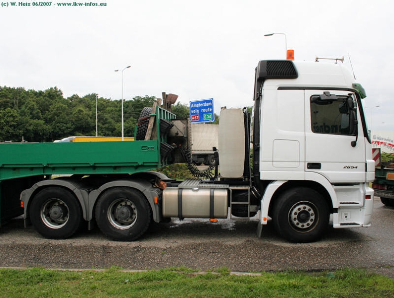 MB-Actros-MP2-2654-Schwandner-030707-08.jpg